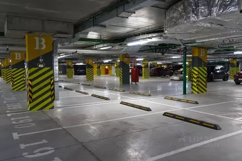 Гараж в Москва Шмитовский проезд, 39к3 (22 м)