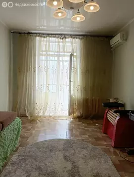 3-комнатная квартира: Самара, улица Победы, 104 (70 м)