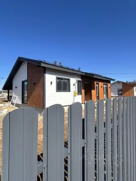 Дом в Калужская область, Жуковский район, Совхоз Победа с/пос, д. ...