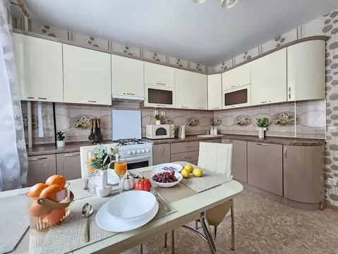 1-к кв. Вологодская область, Череповец просп. Шекснинский, 16 (49.8 м)