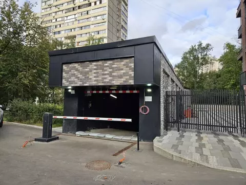 Гараж в Москва Фестивальная ул., 15к5сА (17 м)
