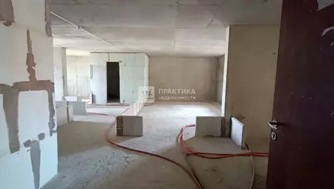 Продается 3-комнатная квартира