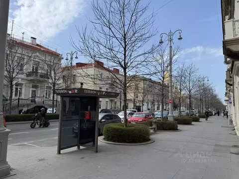 Помещение свободного назначения в Севастополь ул. Большая Морская, 33 ...