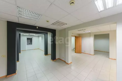 Торговая площадь в Тюменская область, Тюмень ул. Мельникайте, 135 (84 ...