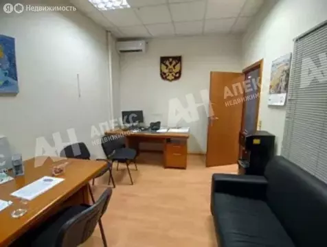 Помещение свободного назначения (667 м)