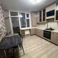 2-к кв. Крым, Евпатория просп. Победы, 91 (62.8 м)