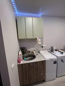 Студия Воронежская область, Воронеж ул. Молодогвардейцев, 10 (13.2 м)