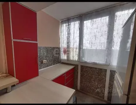 Студия Тюменская область, Тюмень ул. Республики, 241 (12.8 м)