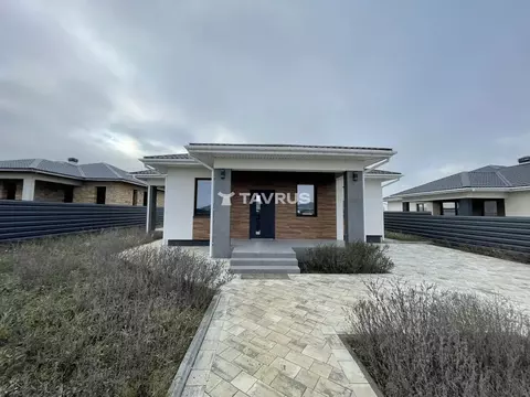 Дом в Крым, Симферопольский район, Мирновское с/пос, с. Белоглинка ...