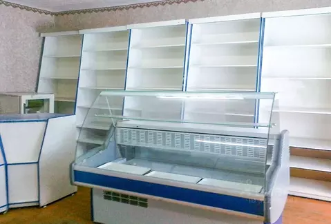 Торговая площадь в Омская область, Нововаршавский район, Любовка ст.  ...