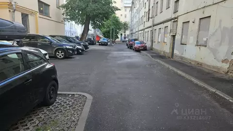 Гараж в Москва Трехпрудный пер., 4С1 (11 м)