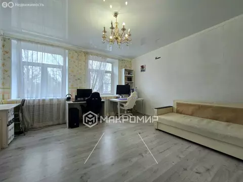 3-комнатная квартира: Павловск, улица Обороны, 4А (80.7 м)