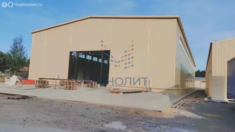 Склад (4464 м)