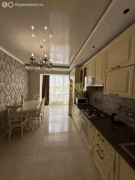 1-комнатная квартира: Владикавказ, улица Шамиля Джикаева, 4 (53 м)