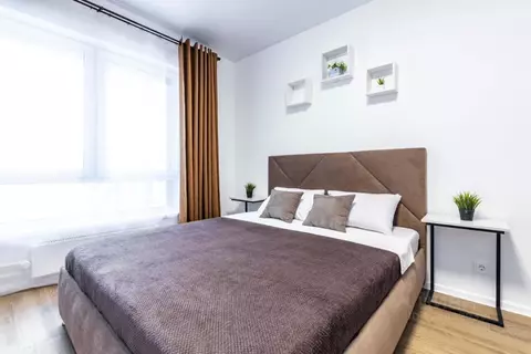 2-к кв. Свердловская область, Екатеринбург ул. Хуторская, 1/2 (65.0 м)