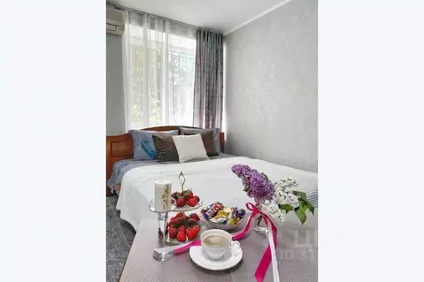 2-к кв. Крым, Симферополь ул. Троллейбусная, 3 (70.0 м)