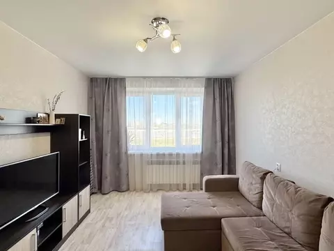 2-к кв. Тюменская область, Тюмень ул. Домостроителей, 6а (52.4 м)