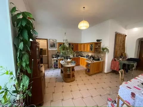 5-к кв. Москва пер. Сверчков, 10 (222.8 м)