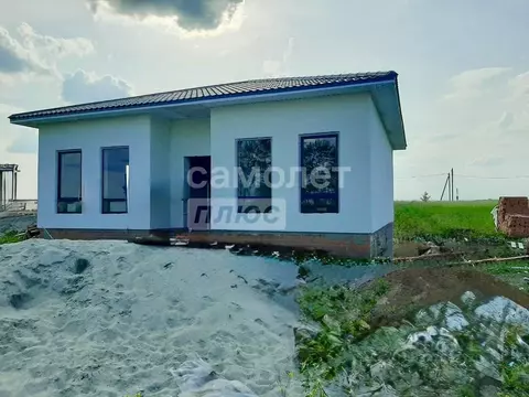 Дом в Курская область, Курский район, Клюквинский сельсовет, д. Долгое ...