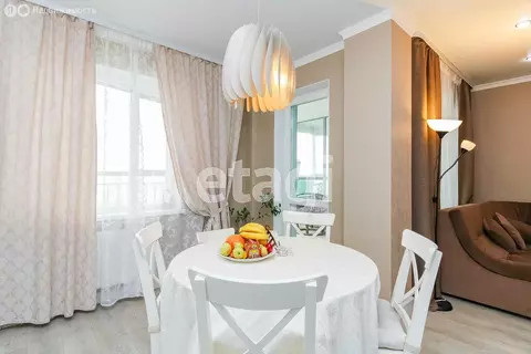 3-комнатная квартира: Тюмень, улица Федюнинского, 64 (110 м)