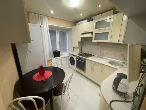 3-к кв. Коми, Ухта ул. Дзержинского, 7 (58.0 м)