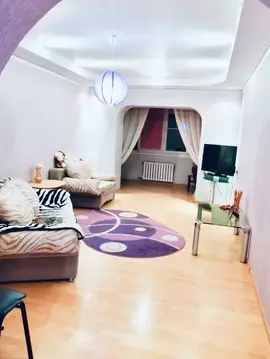 2-к кв. Краснодарский край, Ейск ул. Горького, 7/3 (80.0 м)