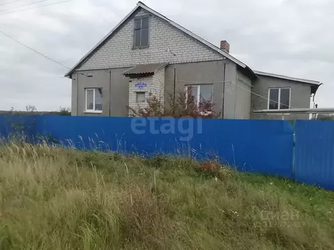 Дом в Брянская область, Почепский район, Речицкое с/пос, с. Рогово ул. ...