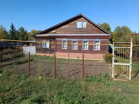 Дом в Мордовия, Рузаевский район, с. Красный Клин  (90 м)