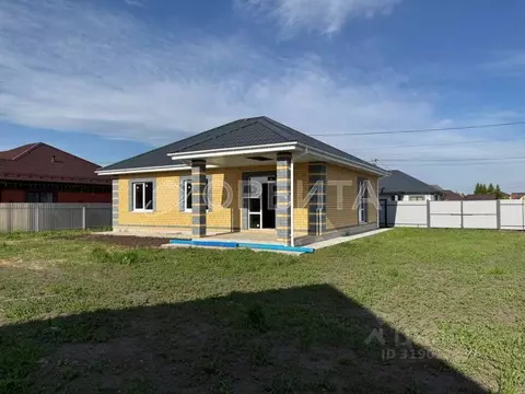 Дом в Тюменская область, Тюменский район, с. Перевалово Сиреневая ул. ...