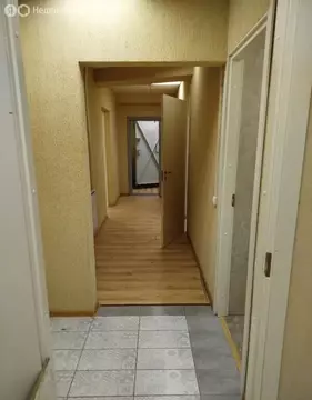 Торговая площадь (81 м)