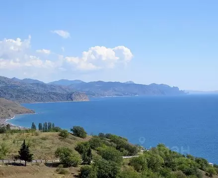 Участок в Крым, Сакский район, Штормовское с/пос, с. Приветное ул. ...