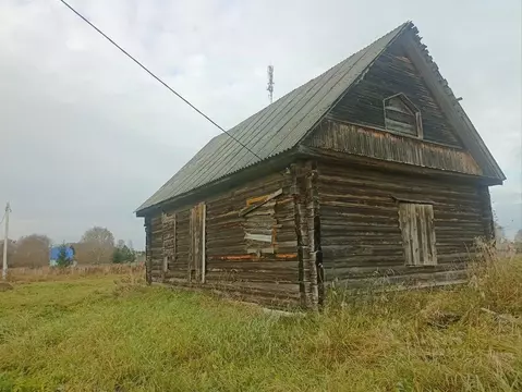 Дом в Ленинградская область, Лужский район, Толмачевское городское ...
