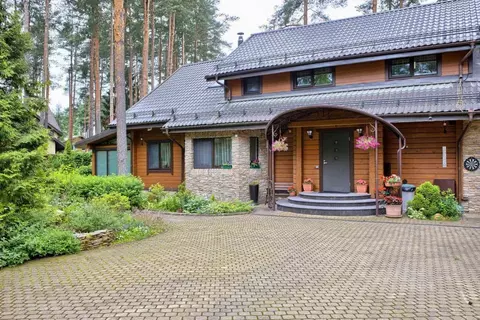 Дом в Ленинградская область, Выборгский район, Рощино пгт ул. ...