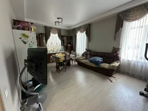 Помещение свободного назначения в Татарстан, Казань ул. Петра ...