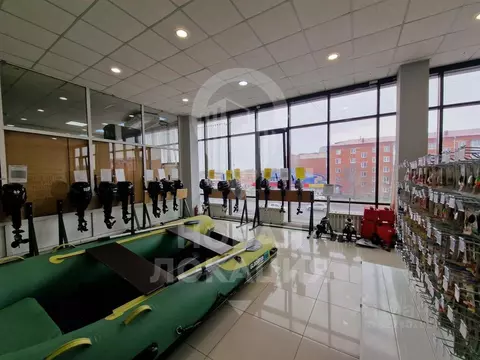 Торговая площадь в Омская область, Омск Октябрьская ул., 127 (300 м)