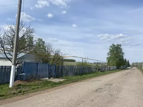 Участок в Башкортостан, Стерлитамакский район, с. Буриказганово  ...