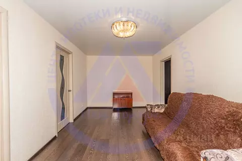 3-к кв. Курганская область, Курган ул. Бурова-Петрова, 9 (61.0 м)