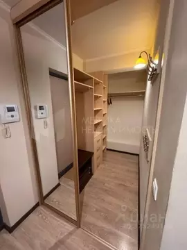 1-к кв. Тюменская область, Тюмень ул. 50 лет Октября, 57Б (37.0 м)