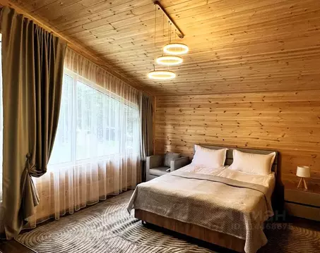 Дом в Карачаево-Черкесия, Зеленчукский район, с. Архыз  (100 м)