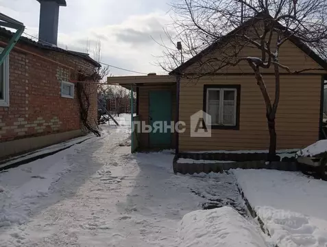 Дом в Ростовская область, Каменск-Шахтинский Арсенальная ул. (92 м)