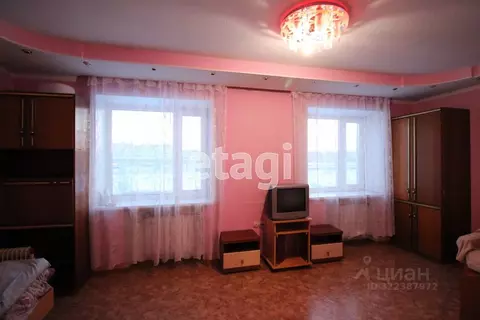 3-к кв. Ямало-Ненецкий АО, Новый Уренгой Железнодорожная ул., 2 (70.0 ...