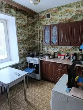 2-к кв. Омская область, Омск Городок Нефтяников мкр, ул. 19-го ...