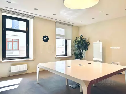 Офис в Москва пер. Столешников, 14 (190 м)