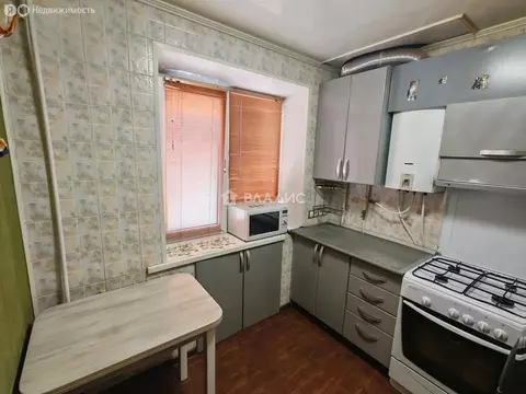 3-комнатная квартира: Белгород, проспект Славы, 68 (56.9 м)