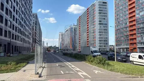 Гараж в Санкт-Петербург ул. Среднерогатская, 11к2 (27 м)