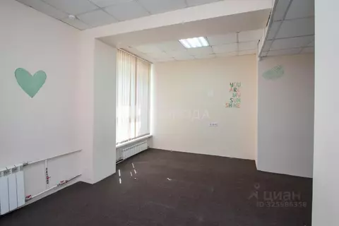 Помещение свободного назначения в Кемеровская область, Новокузнецк ул. ...