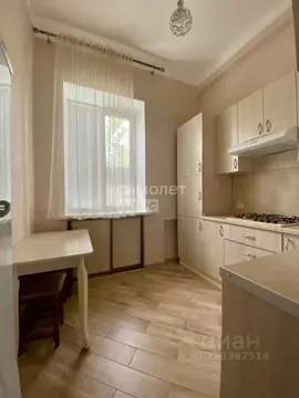 2-к кв. Дагестан, Каспийск Советская ул., 12 (50.3 м)