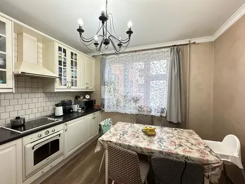 Продается 3-комнатная квартира