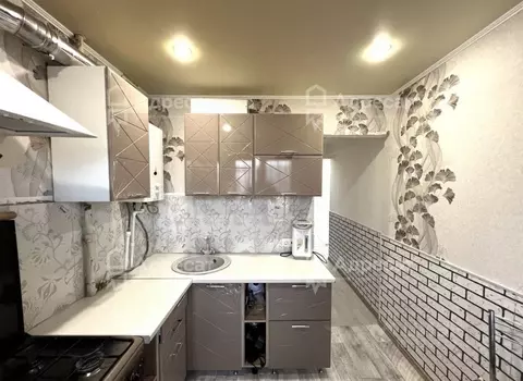 3-к кв. Волгоградская область, Волгоград ул. Жолудева, 30 (58.5 м)