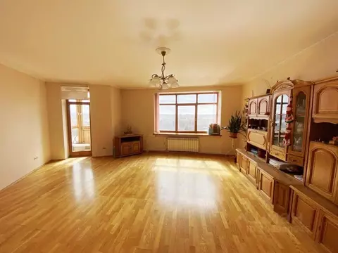 4-к кв. Кемеровская область, Кемерово Ноградская ул., 19А (187.8 м)